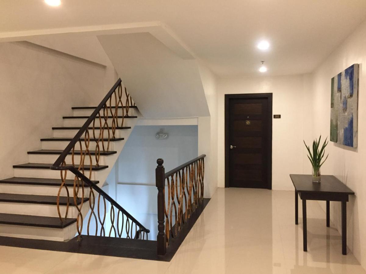 Top Star Hotel Oton Экстерьер фото